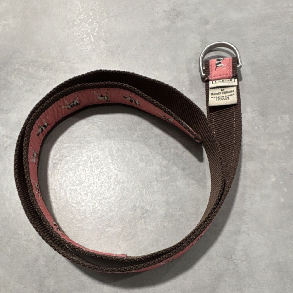 Y2K L.L. Bean Women’s Brown D-Ring belt With Pointer Dogs on Pink Background - Picture 2 of 5